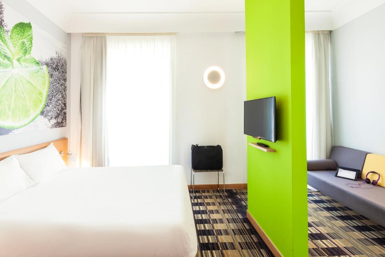 Ibis Styles Napoli Garibaldi Hotel Eksteriør billede