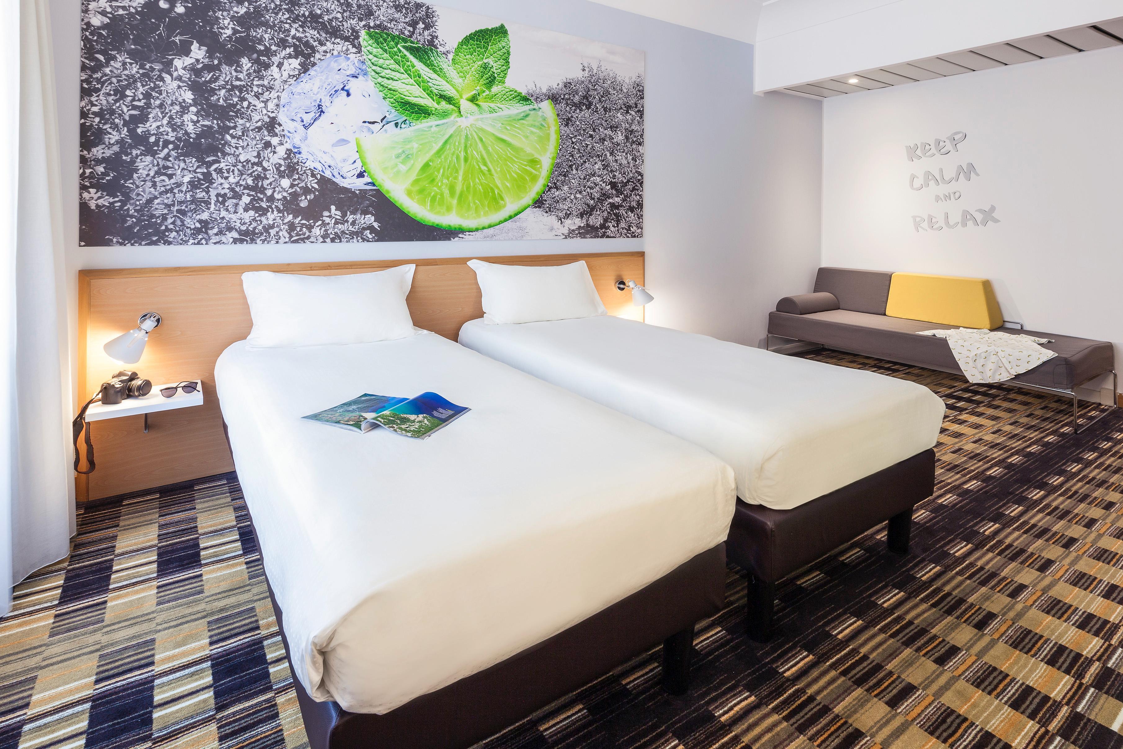 Ibis Styles Napoli Garibaldi Hotel Eksteriør billede