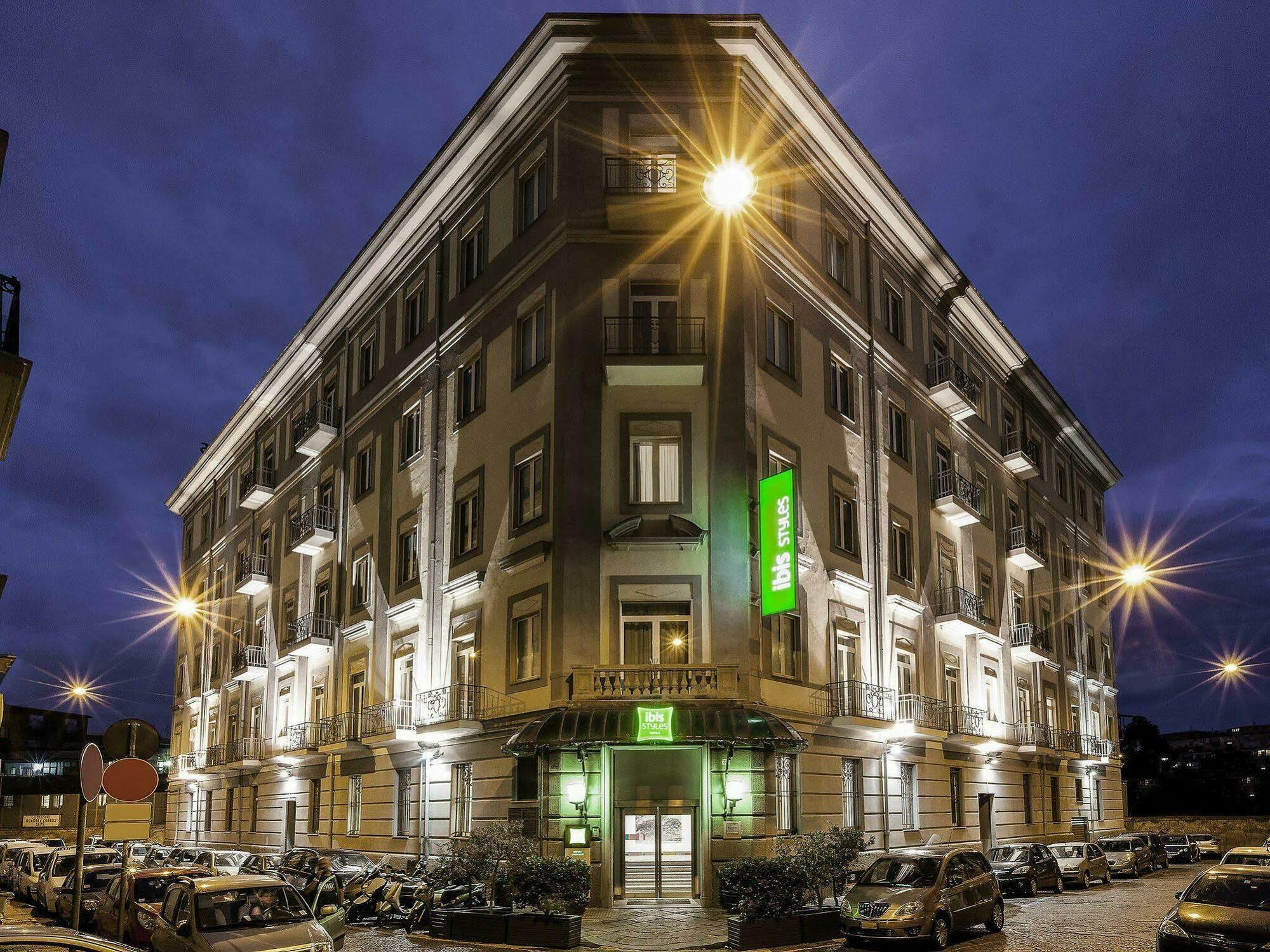 Ibis Styles Napoli Garibaldi Hotel Eksteriør billede